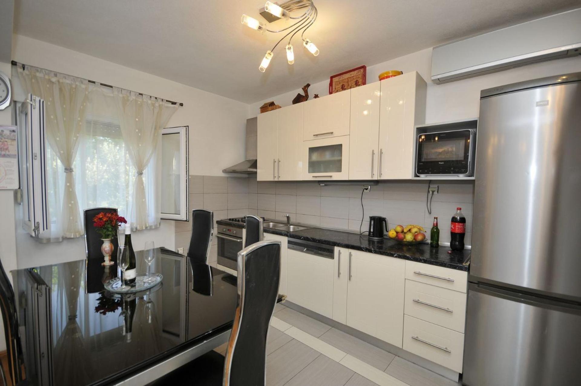 Apartments Ivica คาชเตลา ภายนอก รูปภาพ