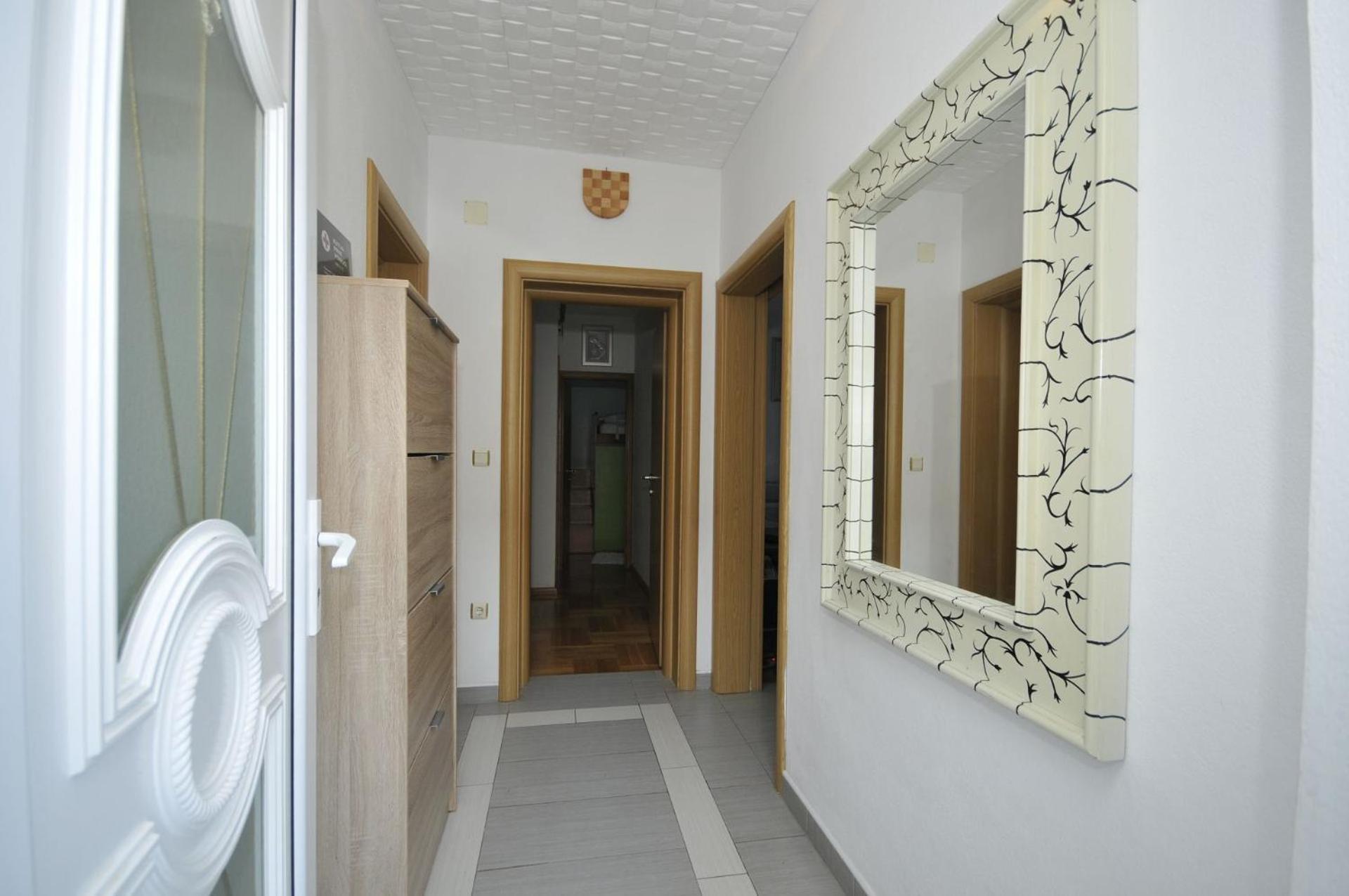 Apartments Ivica คาชเตลา ภายนอก รูปภาพ