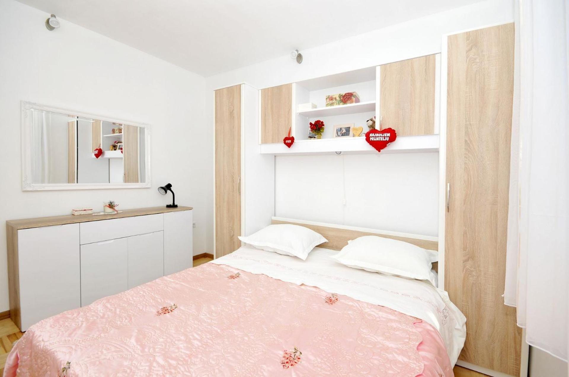 Apartments Ivica คาชเตลา ภายนอก รูปภาพ